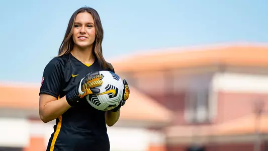Anna Smith - USC Trojans Women's Soccer