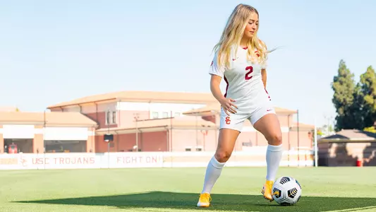 Jaelyn Eisenhart - USC Trojans Women's Soccer