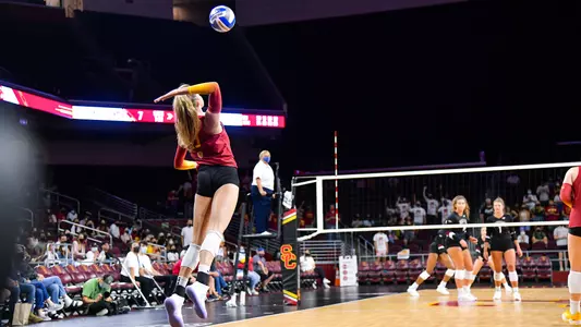 Sarah Nelson - USC Trojans Women's Volleyball