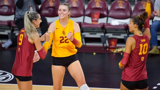 Shannon Scully - USC Trojans Women's Volleyball