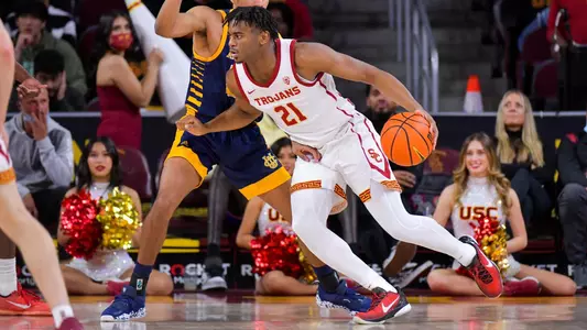 Reese Dixon-Waters drive against UCI