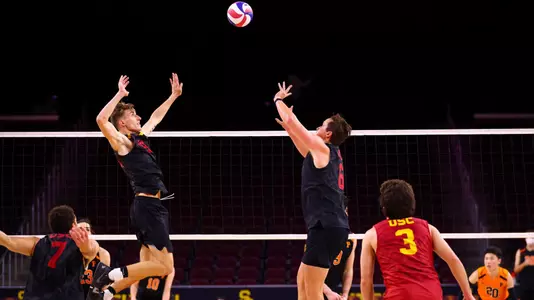 Chris Hall sets Lucas Frassrand out of the middle