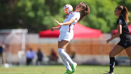 Helena Sampaio - USC Trojans Women's Soccer