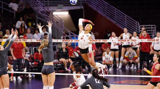 Skylar Fields attacks out of the back row