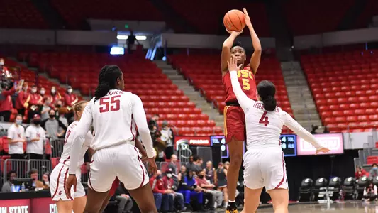 Jordan Sanders rises up for a jumper at WSU