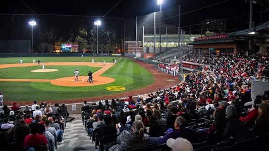 USC Trojans Baseball game at Dedeaux Field