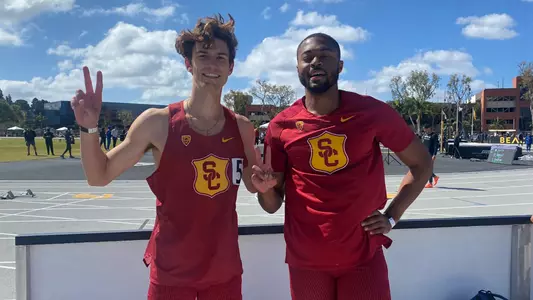 Ashton Allen & Sam VanDorpe flash Fight On!