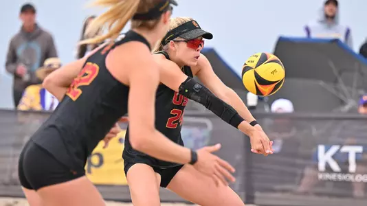 Audrey Nourse passes the ball