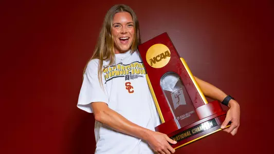 Julia Scoles - USC Women's Beach Volleyball