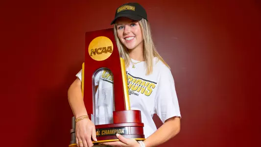 Shannon Scully - USC Women's Beach Volleyball