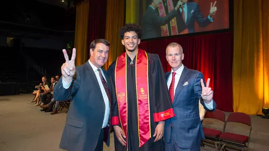 Max Agbonkpolo - USC Trojans Men's Basketball