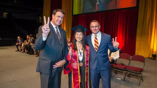 Lillian lau - USC Women's Rowing