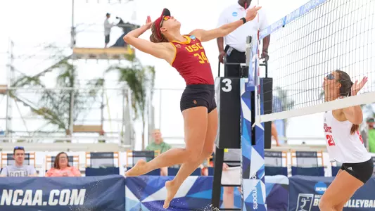 Ava Kirunchyk - USC Women's Beach Volleyball
