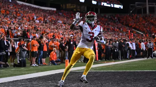 USC Trojans Football wide receiver Jordan Addison scores touchdown against Oregon State Beavers