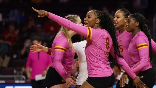 Kalyah Williams and team celebrate