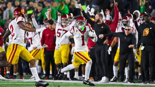 USC Trojans Football wide receiver Zachariah Branch runs the ball