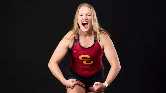 USC Trojans Women's Rowing - Clare Widzgowski
