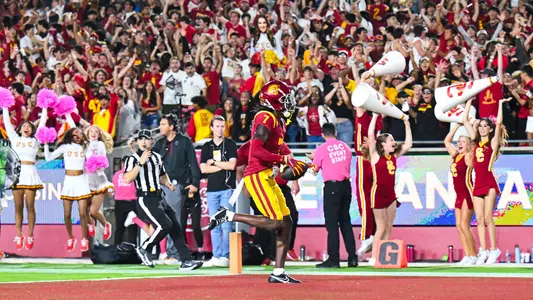 USC Trojans Football safety Calen Bullock returns interception for touchdown