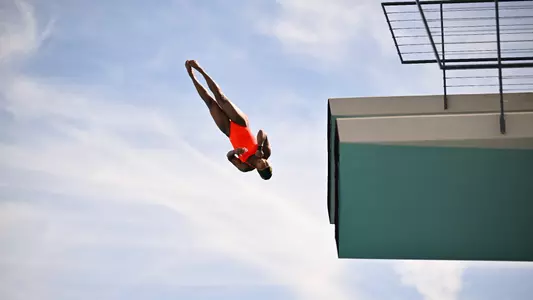 Nike Agunbiade - USC diving