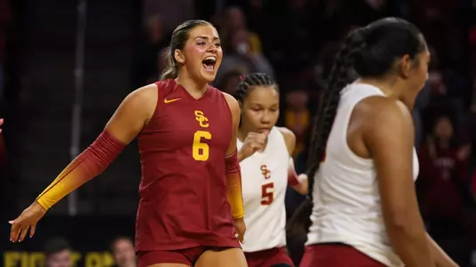 Ellie Snook celebrates a point