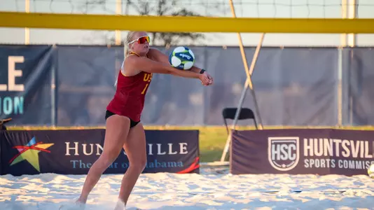 Ashley Pater passes the ball