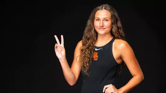 USC Womens Waterpolo - Laine Hourigan