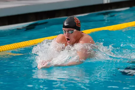 Ben Dillard use men's swimmer