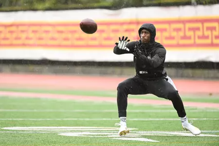 Jordan Addison catches the ball at USC's Pro Day