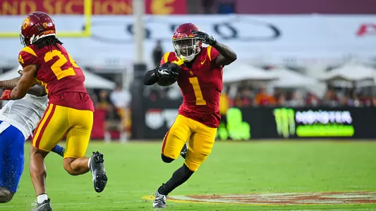 USC Trojans Football wide receiver Zachariah Branch runs the ball against San Jose State Spartans