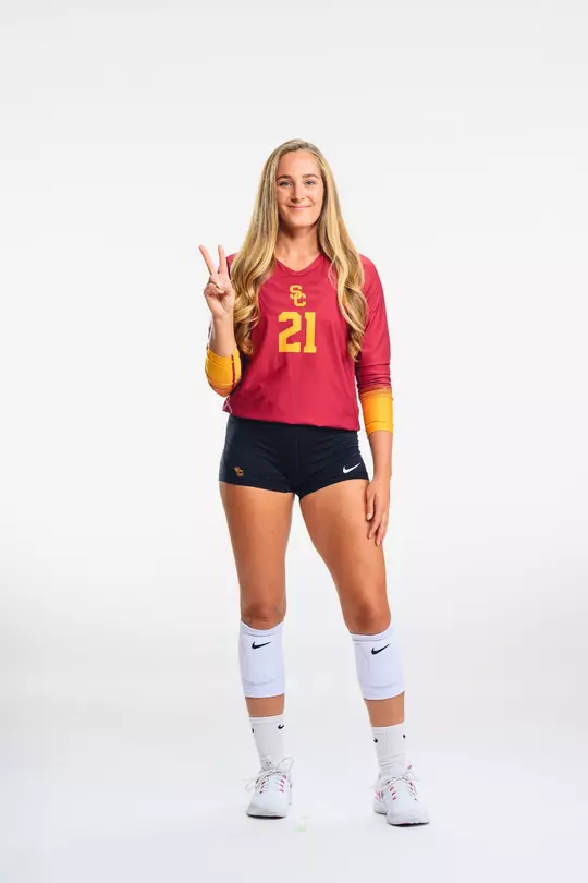USC women's volleyball setter Emily Fitzner (21) photographed on July 25th, 2023 in Los Angeles, Calif.