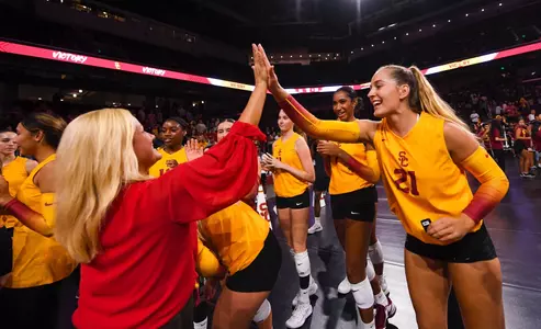 Women's Volleyball vs UC Davis