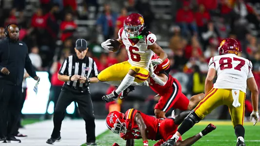 USC Trojans Football wide receiver Makai Lemon carries ball against Maryland Terrapins