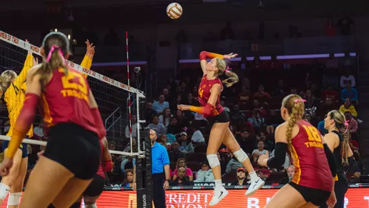 Ally Batenhorst attacks
