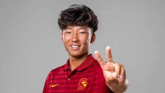USC men's tennis signs Orange, Calif. native Nathaniel Suh during National Signing Day