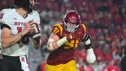 USC Trojans defensive lineman Gavin Meyer rushes against Rutgers Scarlet Knights