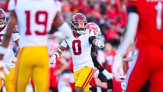 USC Trojans Football safety Akili Arnold directs team against Maryland Terrapins