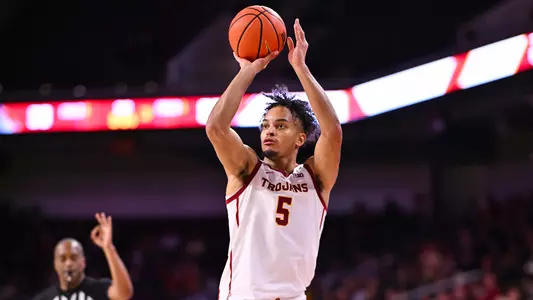 USC Trojans Men's Basketball guard Terrance Williams shoots over California Golden Bears
