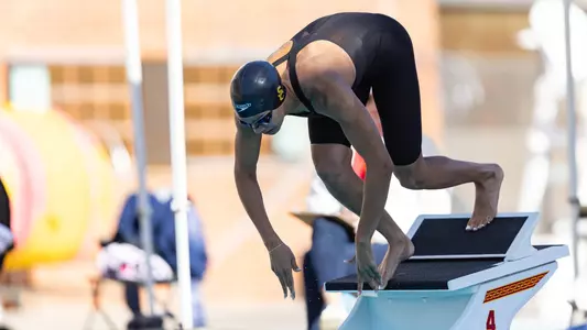 USC Swim & Dive competes against Cal in the Uytengsu Aquatics Center in Los Angeles, California on Februay 2, 2024. (Drake Lee/USC Athletics)