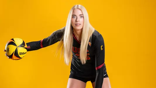 Nicole Nourse - USC Beach Volleyball