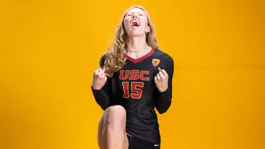 Zoey Mitchell - USC Beach Volleyball