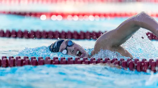 Minna Abraham swims freestyle