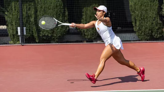 Eryn Cayetano of USC women's tennis
