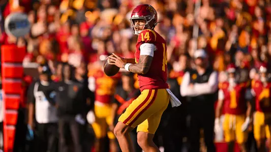 USC QB Jayden Maiava drops back ready to pass.