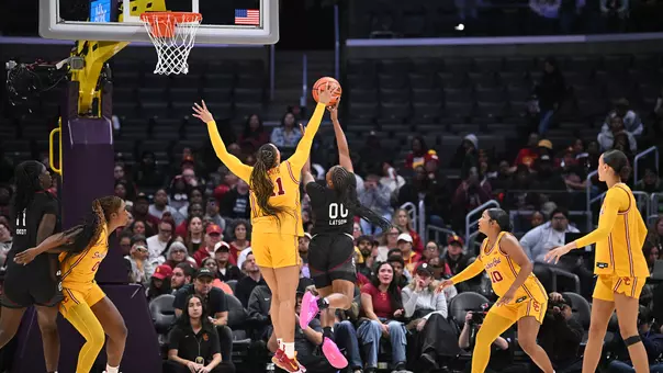 Kennedy Smith blocks a shot during South Carolina game