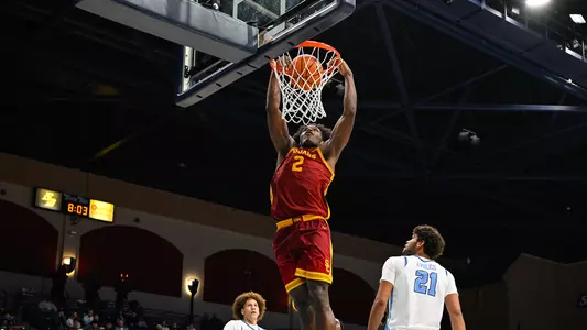 Ezra Ausar dunks on San Diego