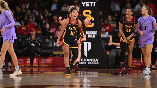 Malia Samuels Celebrates with a scream after USC beats Washington