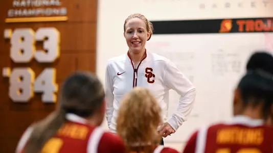 Lindsay Gottlieb meets with the team in the locker room at Galen Center.