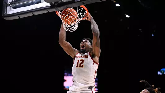 Rashaun Agee dunks against Tulane at the College Basketball Crown