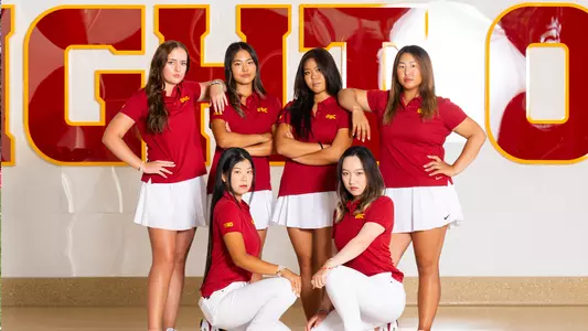 Team Photo of the USC women's golf team