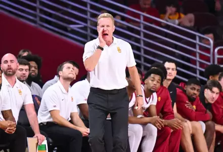 Men's Basketball assistant coach Todd Lee coaching